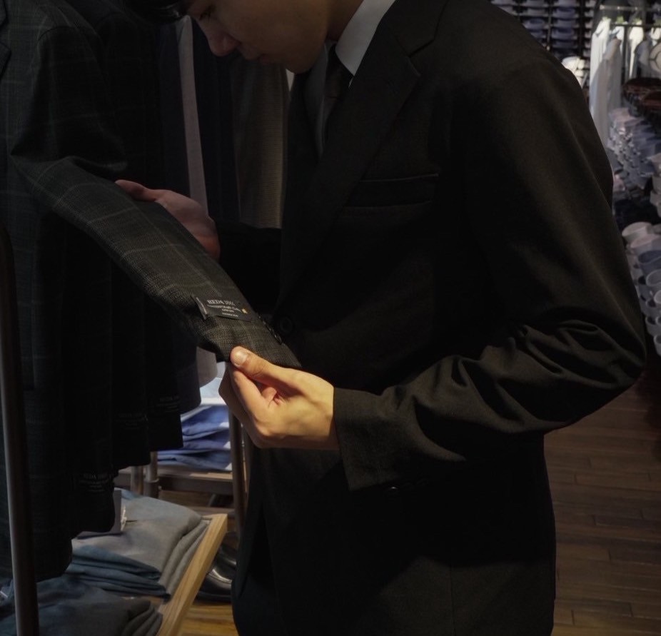 オーダースーツ
